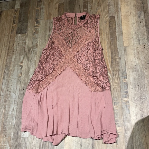 Tops: sm-lrg - Yaya, Zara, Suzy Shier, lucky brand - Picture 8 of 16